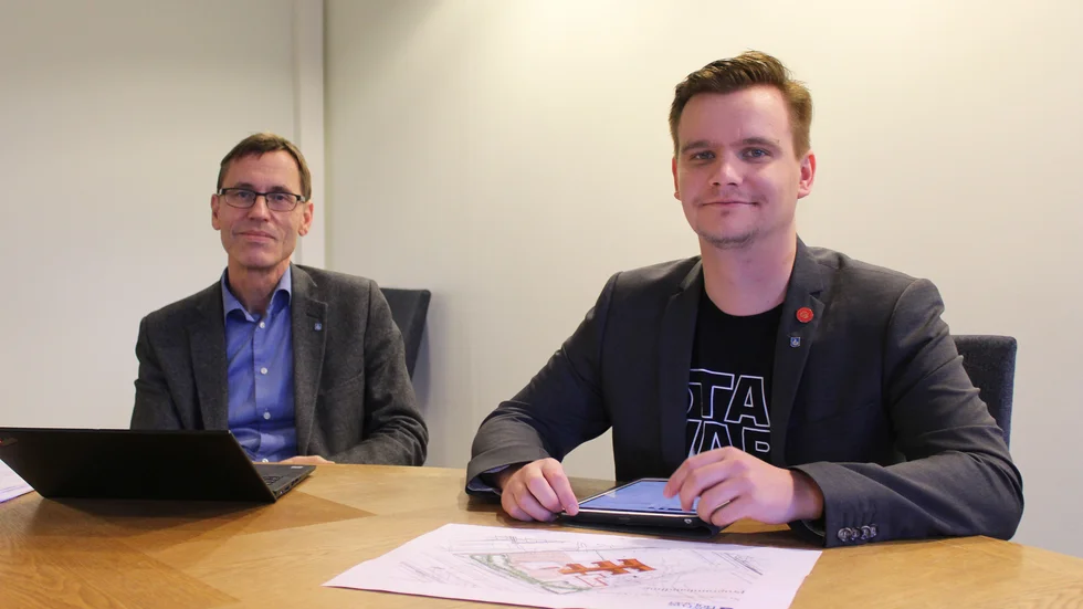 Magnus Bengtsson, barn- och utbildningschef, och Marcus Fridlund (S), nämndens ordförande, gläds åt det ökande barnantalet.