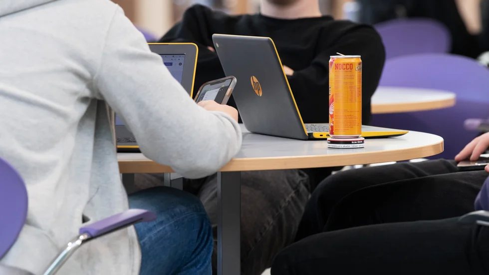 På tisdagen hade tre skolor klustersmitta bland eleverna. 