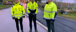 Här får Mälarvägens gång- och cykelbana grön asfalt: "Kul att Strängnäs kommun köpte idén"