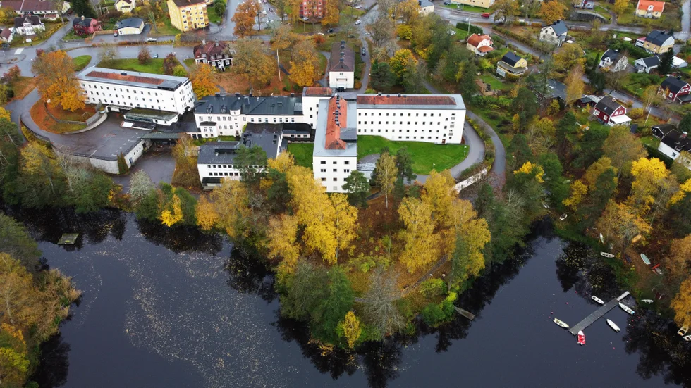 Det gamla lasarettsområdet består av tre och ett halvt hektar attraktiv mark. Vad som ska hända med fastigheterna och hela området är idag oklart. 
