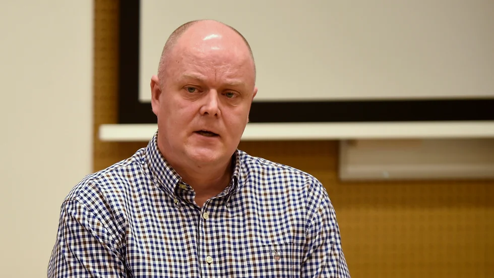 Leif Fransson är kommissarie vid gränspolisen i Region Syd. Han säger att Alkind Berisha kan komma att flygas till kosovo inom kort, utan övriga familjen.