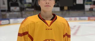 ESK-spelarna laddade inför TV-pucken: "Jättekul att spela i Bahcohallen