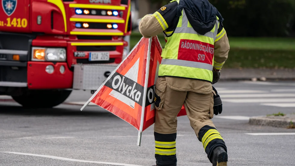 Vid 08.20-tiden på lördagsmorgonen inträffade en trafikolycka på E4, cirka fem kilometer norr om Tierp.