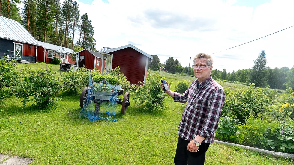 "Egentligen hade jag velat ha kvar Telia som alltid tidigare känts pålitligt. Men vad ska man göra när de inte bryr sig?", säger Kenneth Öhman.