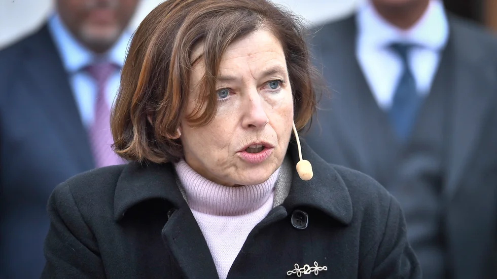 Frankrikes försvarsminister Florence Parly markerade ännu en gång mot USA.