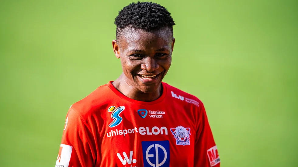 LFC-anfallaren Uchenna Kanu imponerades av Barcelona i Champions league-finalen i söndags. "Jag hoppades på Barcelona, men trodde inte att det skulle gå så lätt", säger hon.