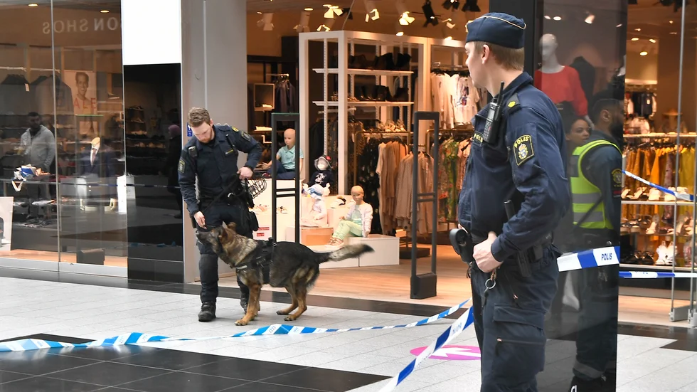 Många poliser har byggt upp populära konton på sociala medier, något som också medfört kritik.