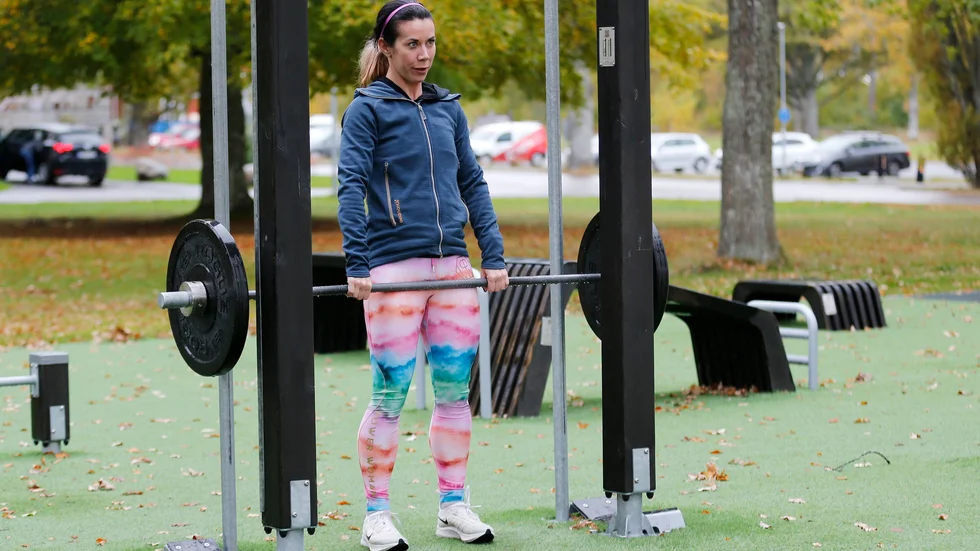 Sara Rais har lagt ner mer tid på styrketräning än hon någonsin gjort tidigare och har märkt att det har hjälpt henne mycket med löpningen. "Det har varit utmanande att inte köra för hårda pass", säger hon.