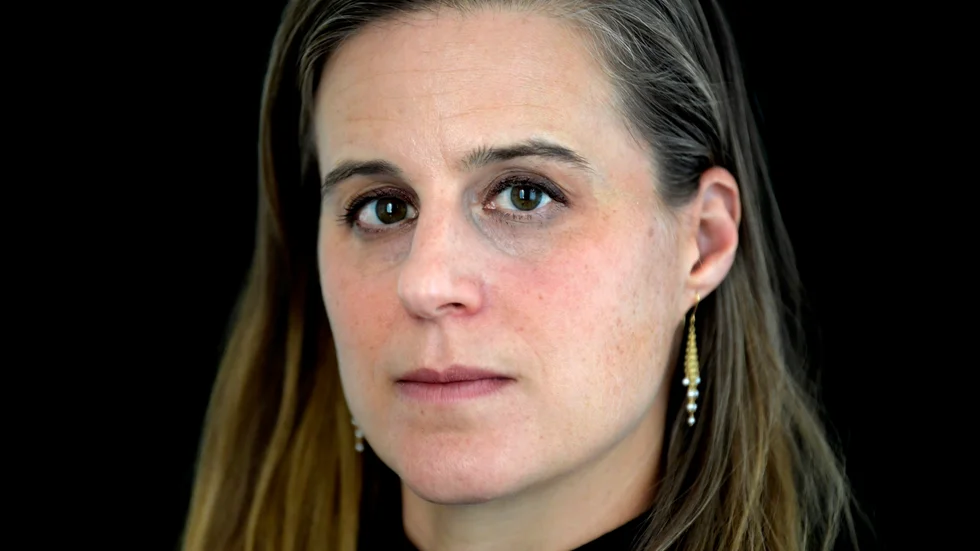 Aversionen mot Donald Trump och de föreläsningar som Lauren Groff hörde under ett ettårigt vistelsestipendium på Radcliffe Institute, Harvard University, fick henne att skriva om den medeltida poeten Marie de France.