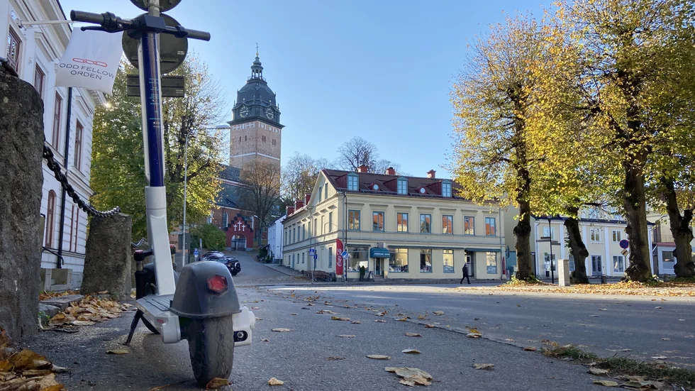 Totalt 14 elsparkcyklar har placerats ut, men det kan bli fler om efterfrågan stiger, säger Marvin Hanna, ordförande och delägare i Swift mobility.