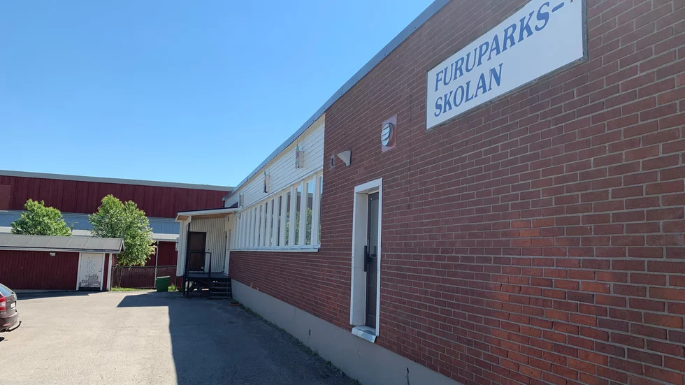 Årskurs 4-6 på Furuparksskolan tvingas flytta.