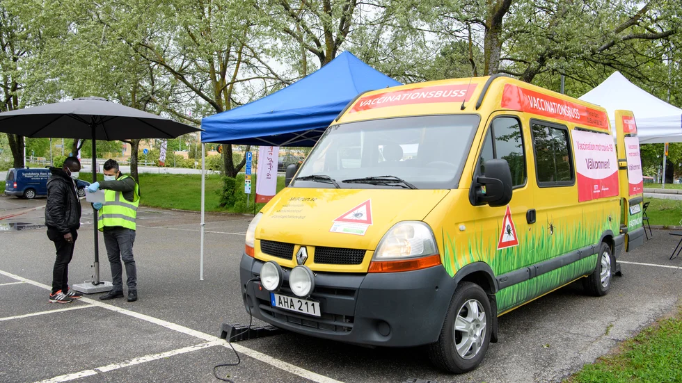 Vaccinationsbuss i Botkyrka, på besök i Hallunda. Arkivbild.