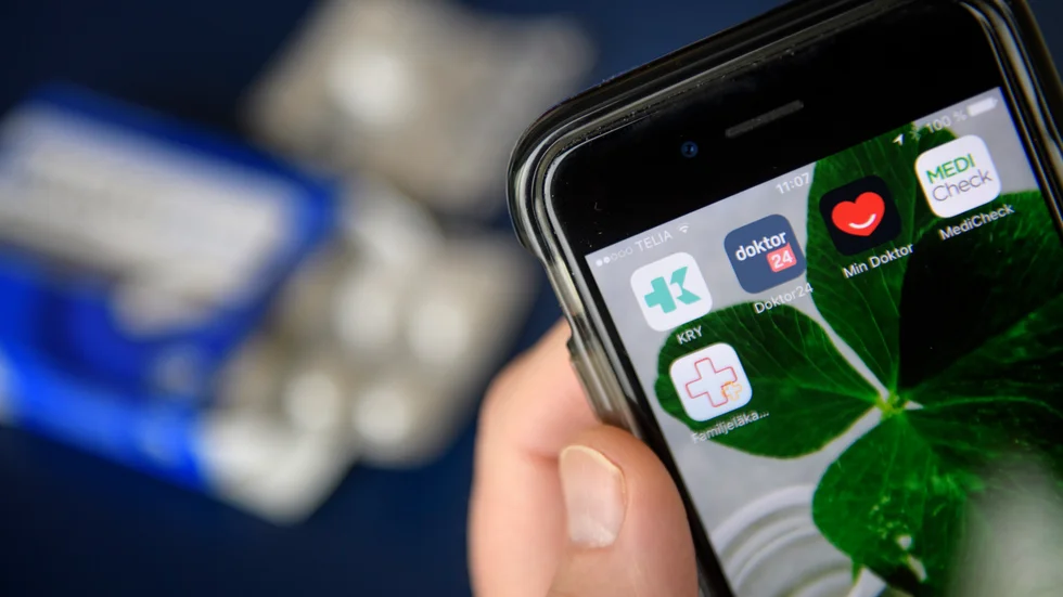 "Telefonsamtalet till nätläkaren kostar Norrbottens region 500 kronor och dessa pengar tas från den hälsocentral där barnet är listad", skriver insändarskribenterna. (Arkivbild)