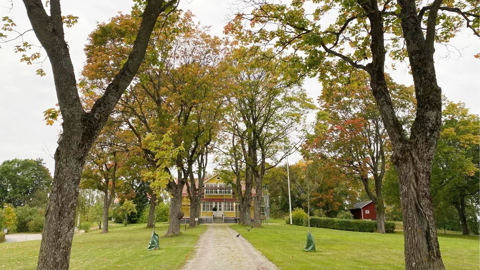 Den nuvarande prästgården har ett högt kulturhistoriskt värde som kommer att skyddas i detaljplanen, för att i framtiden behålla områdets kulturhistoriska värde.