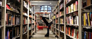 Samhället måste visa vem folkbiblioteken tillhör