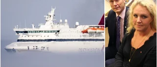 Statliga långsamfärjor totalsågas: "Vi kan inte backa in i framtiden"