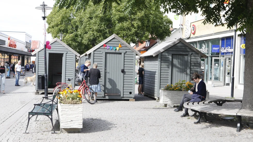 Region Gotlands kommer att ställa upp sina valstugor för att smittsäkra torghandeln.