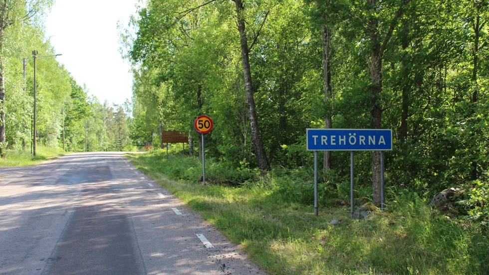 Tyvärr verkar uppfattningen finnas att människor på landsbygden inte är något att bry sig om, skriver ordföranden i Trehörna byalag.