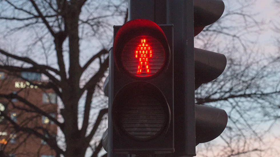 Bilden av en "riktig karl" har varit att stå ut och lida i tysthet. Nu hoppas krönikören att fler ska våga utforska sitt inre.