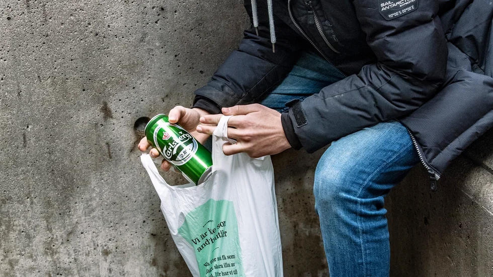 Berusade som inte kan ta reda på sig men varken är i behov av akutsjukvård eller aggressiva nog att låsas in i arrest hamnar ibland mellan stolarna i Norrbotten. Nu ska frågan upp på bordet.