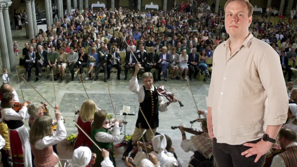 Medborgarskapsceremonier för nya medborgare som den här är ett steg på rätt väg för att höja medborgarskapets status.