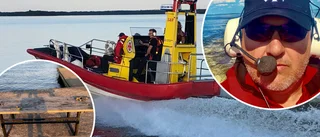 Sjöräddningen bogserade båt till Sundbyholm– möttes av stenkastning 