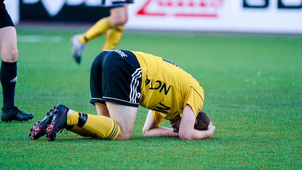 Notviken föll tungt mot topplaget. 