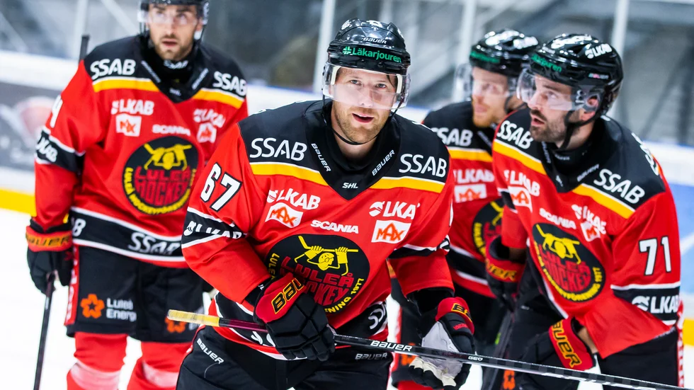 Linus Omark och de övriga nyförvärven imponerade i Luleå Hockeys första träningsmatch för säsongen.