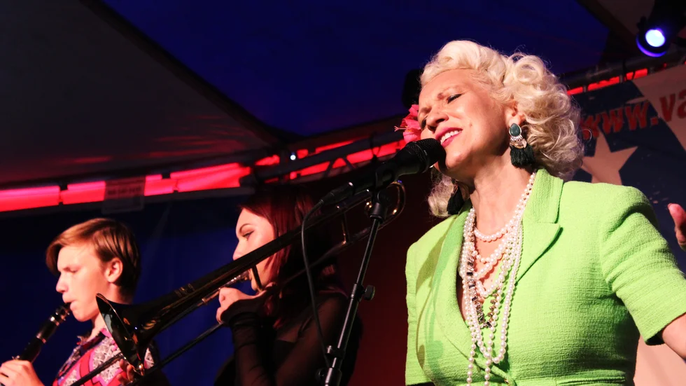 Gunhild Carling visade tillsammans med familjen upp sin stora musikaliska förmåga där allt kulminerade i fartfylld jazz.