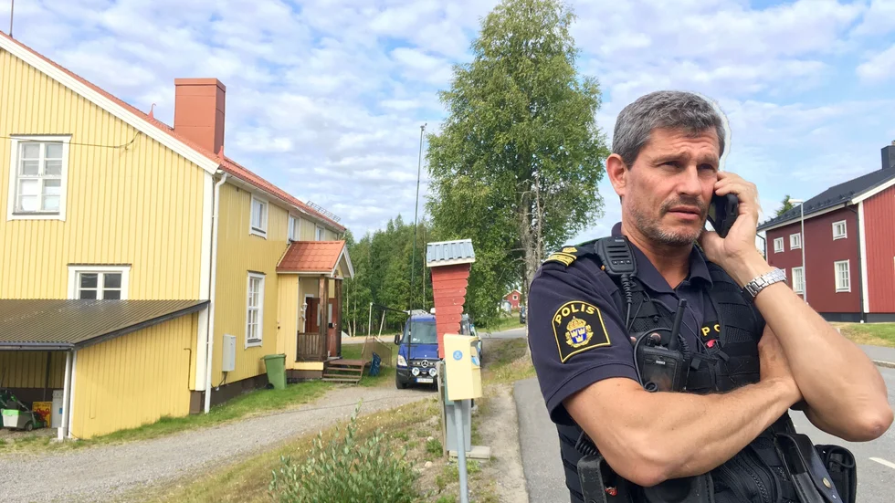 Jens Wismar från polisen i Skellefteå tog på måndagen över som kombinerad insatsledare och eftersöksansvarig i Rentjärn.