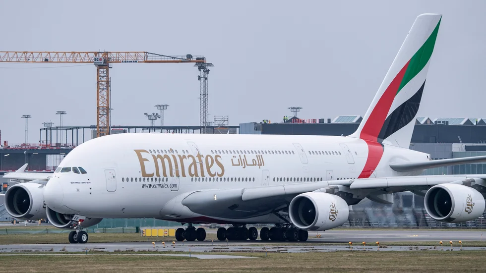 En A380 tillhörande flygbolaget Emirates är på väg ut för start från Kastrups flygplats. Arkivbild.
