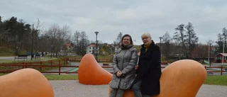 Därför kommer det lysa orange i Mjölby