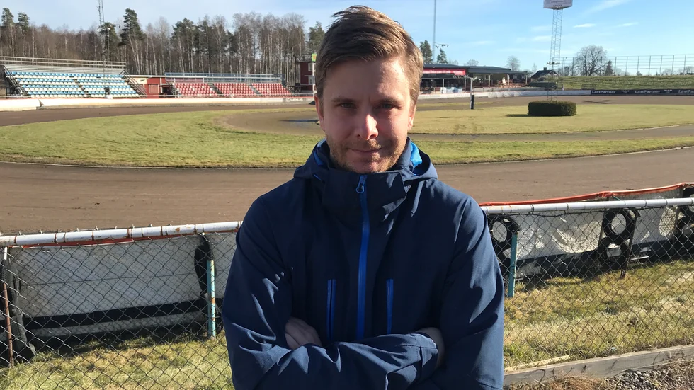 Daniel Davidsson kunde på datorn följa en Piratförare göra polsk ligapremiär. Med gott resultat. Jakub Jamrog körde in bra med poäng.