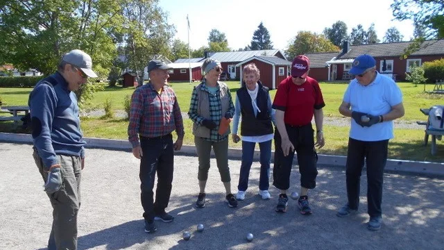Här gäller det att komma så nära den röda ”lillen” som möjligt.