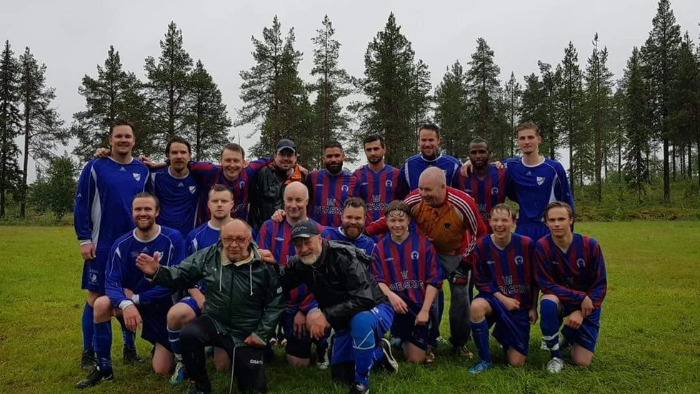 De båda finallagen, IFK Lainio och Parkalompolo IK.