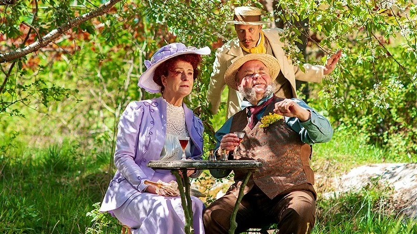 Efter två år i pandemivila är det nu äntligen dags för utomhusteater igen.