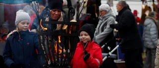 Julstämningen har nu officiellt nått Eskilstuna – trots brist på snö