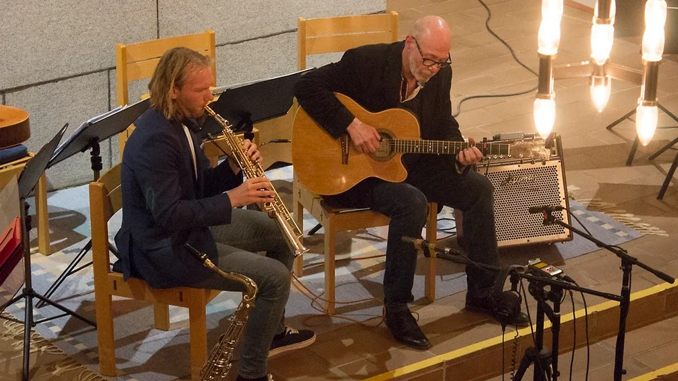Richard Forss och Christer Cronholm bjöd på helt ny musik, skriven av Christer Cronholm.
