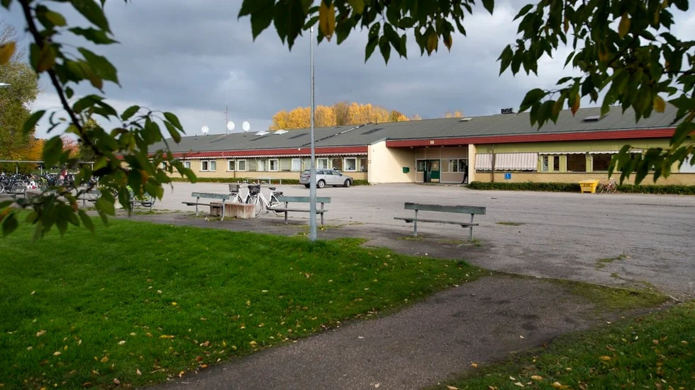 Nu har det även hittats mögel på Tessinskolan och gymnasieelever tvingas delvis att ha lektioner på Rosvalla.
