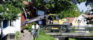 Vattenläcka stängde Smäckbron