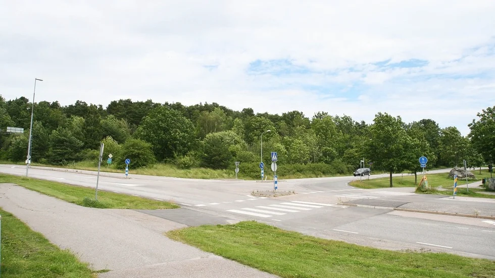 Området Stavlund ligger i Bresshammarskogen mellan Enköpingsvägen och Oxhagsvägen.