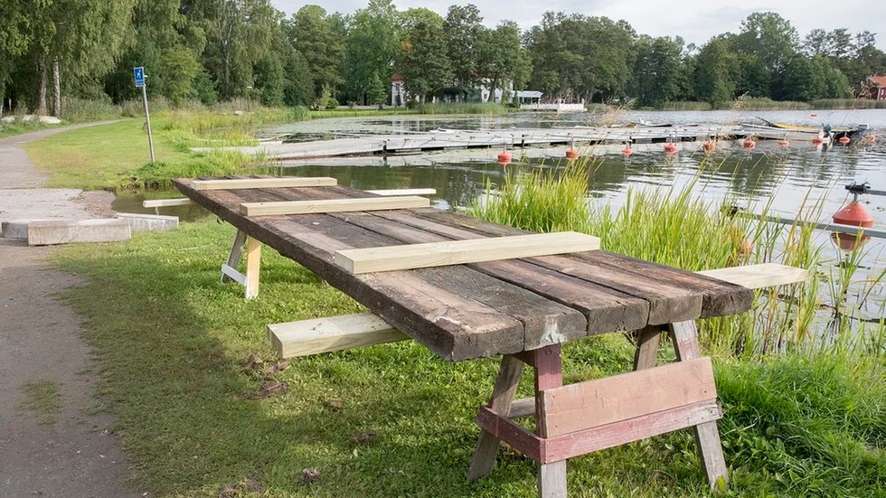 Den lilla bryggan som bland annat använt när båtarna ska tas genomgår en renovering.
