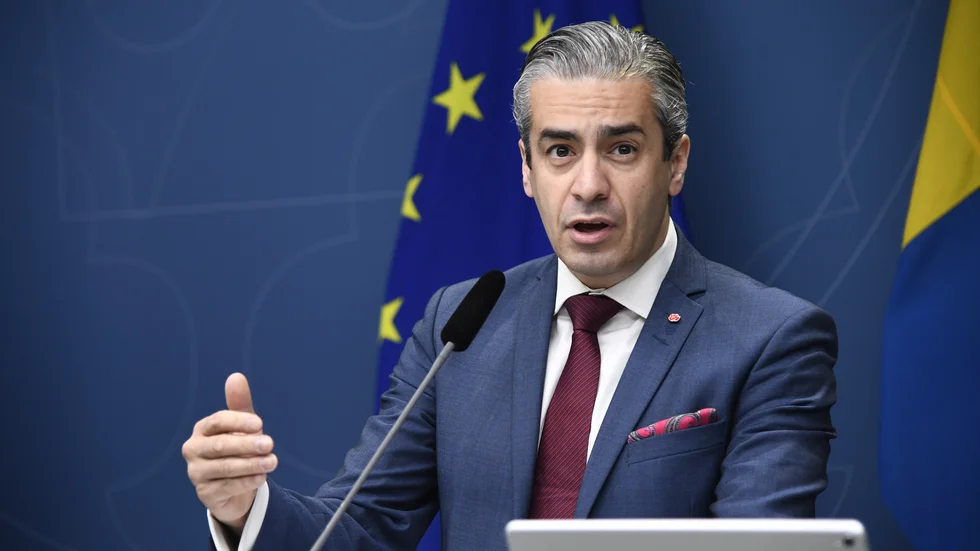 Energiminister Khashayar Farmanbar (S) lanserade ett "kraftpaket” för elförsörjningen i mitten av juni. 