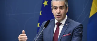 Om S och C menar allvar bör de ändra kärnkraftslagen