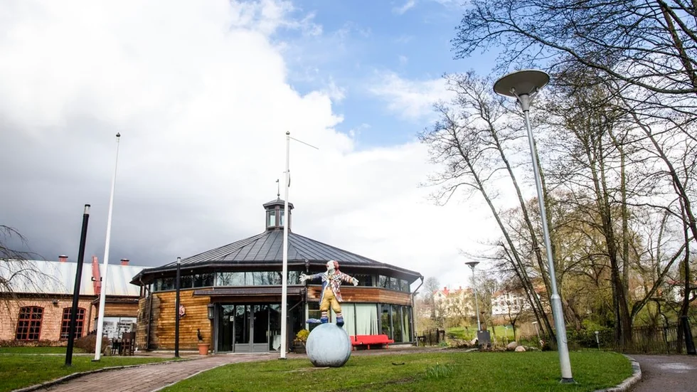Till hösten ser det ut som att kulturutbudet kan bli lite mer varierat på Pelles lusthus. Nya driftchefen, Lena Lilliehöök, vill locka till sig en bredare publik.