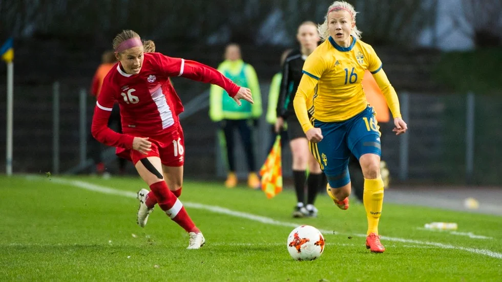 Hanna Glas fick speltid i Sveriges senaste landskamp, sjätte april, mot Kanada. Men om hon får plats i EM-truppen återstår att se.