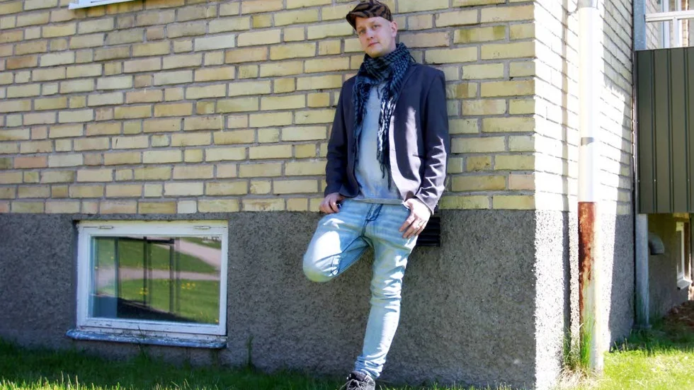 Till vardags är Paul Lötberg lärare i musik och bild. I helgen uppträder han på Fest i Flen.