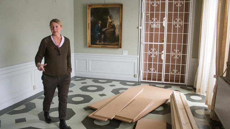 Intill musikrummet på Säfstaholms slott ska en stor divan byggas. På väggarna blir det Vingåkersbilder och på en bildskärm ska konst som en gång fanns i rummet visas.