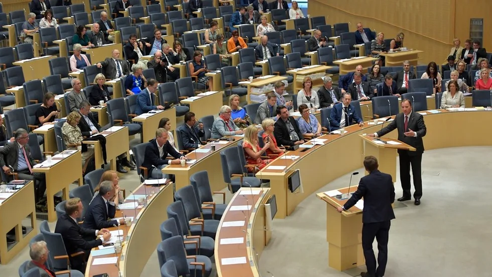 Utan fakta fördärvas det intellektuella samtalet och därmed den demokratiska diskussionen. Utan rätt och fel skapas grogrund för handlingslöshet och rädsla, vilket blir populisternas och antidemokraternas föda.
