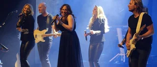 Charlotte Perrelli är mäktig att se